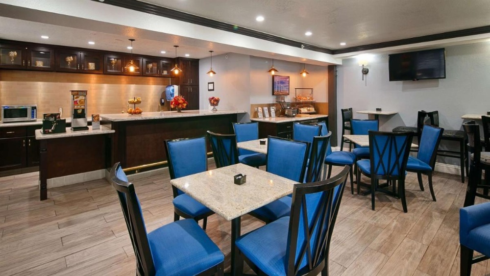 Best Western Plus Diamond Valley Inn Image 11