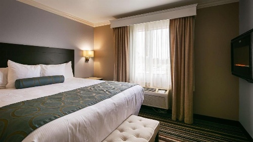 Best Western Plus Diamond Valley Inn image 15