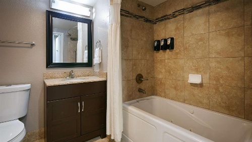 Best Western Plus Diamond Valley Inn image 16