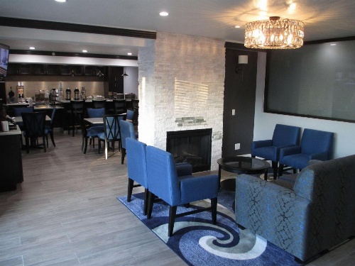 Best Western Plus Diamond Valley Inn image 2